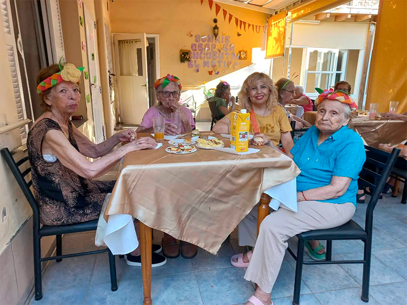 Comedor amplio y luminoso